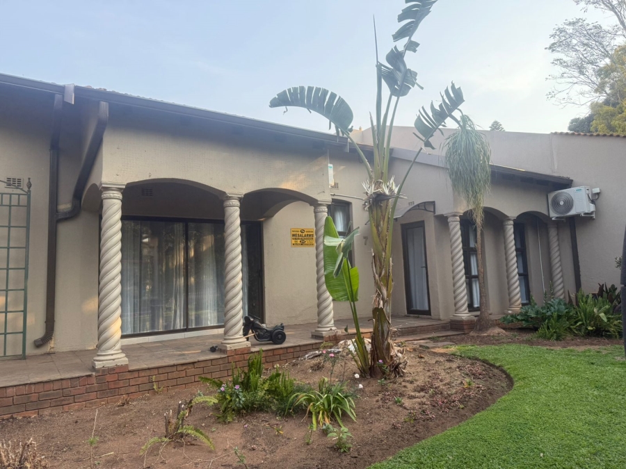 3 Bedroom Property for Sale in Safari Gardens North West